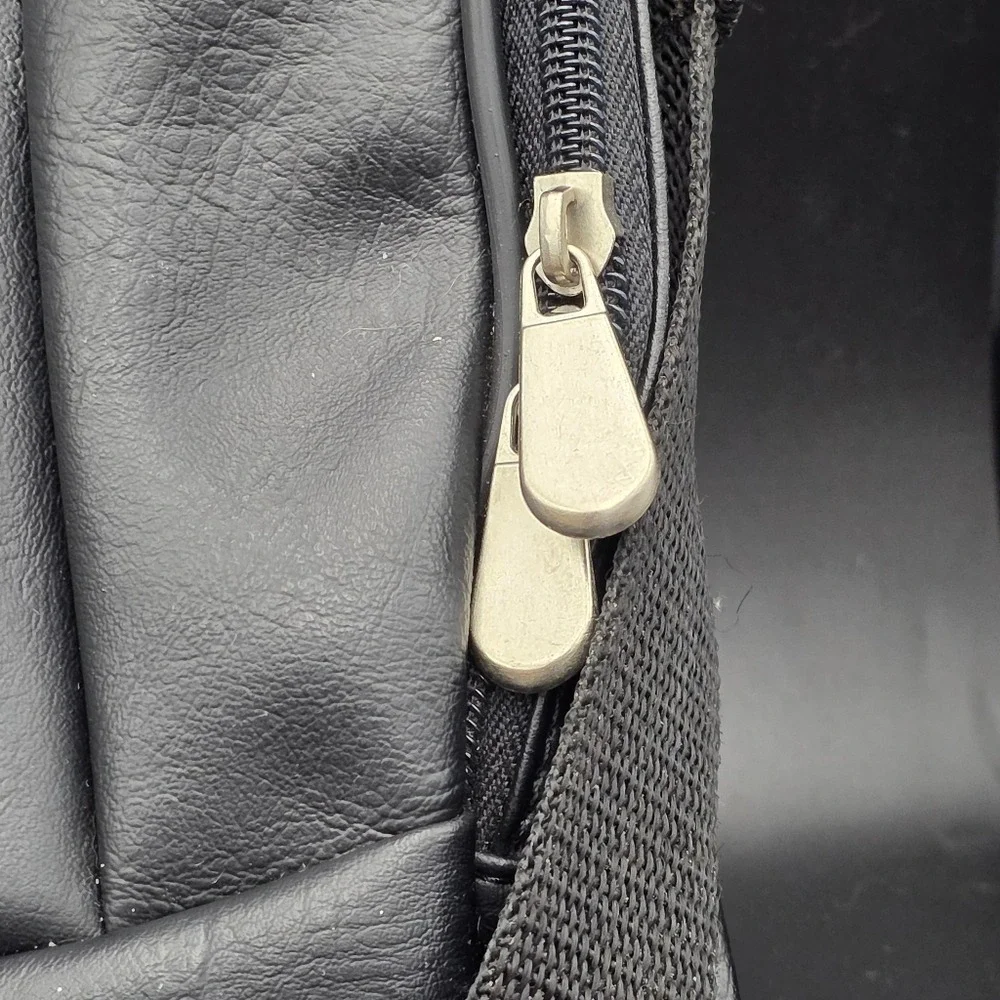 Solo Laptop‎ Bag Briefcase Black Faux Leather Padded Shoulder Strap adjustable